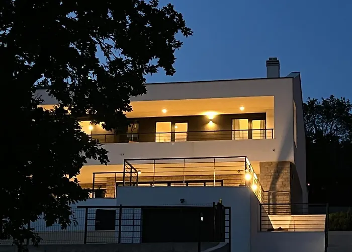 Zara Bella Vista *