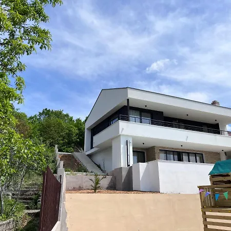 Zara Bella Vista Kostrena